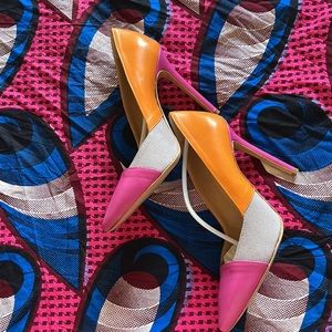 BCBG MAXAZRIA color block heels